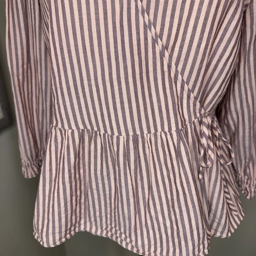 Madewell Puff-Sleeve Peplum Faux Wrap Top | Size S